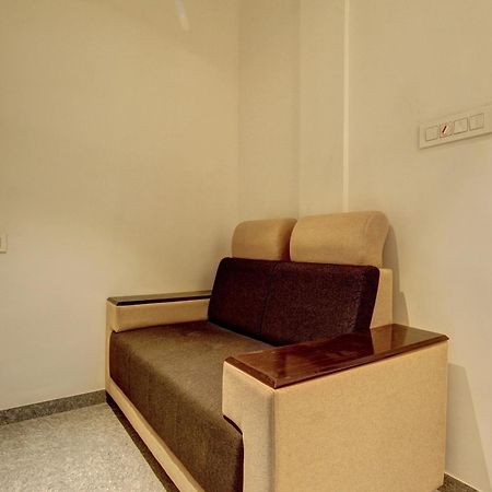 Hotel O Blue Moon Singanallur ภายนอก รูปภาพ